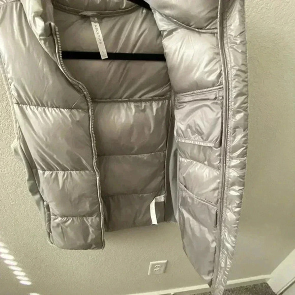 Fabletics Elliot Puffer Vest - Picture 6 of 7